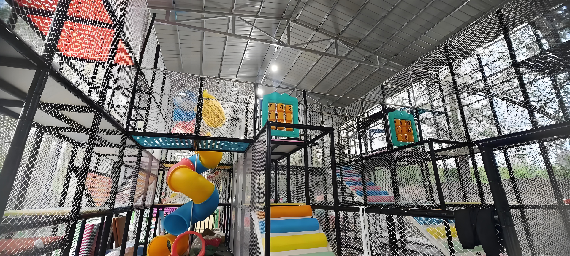 Net-Frame Soft Play